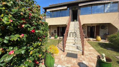Villa - 140 m² - 6 pièces