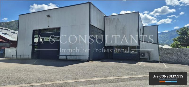 Local d'activité / Entrepôt - 440 m²