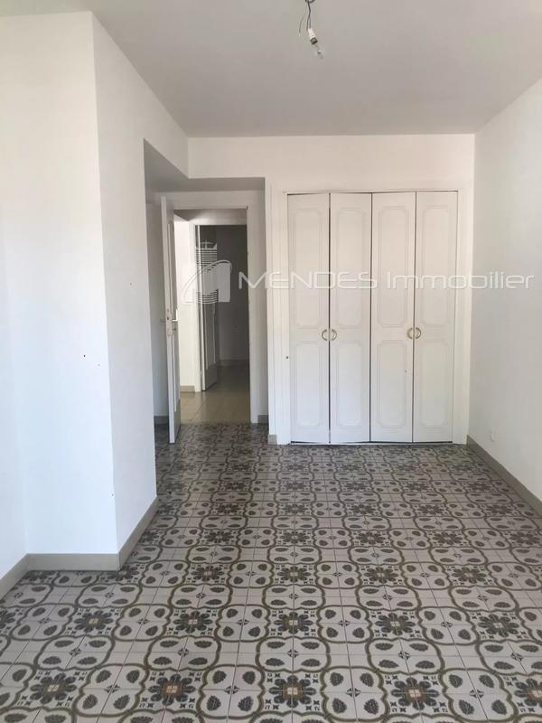 Appartement - 77 m² - 3 pièces