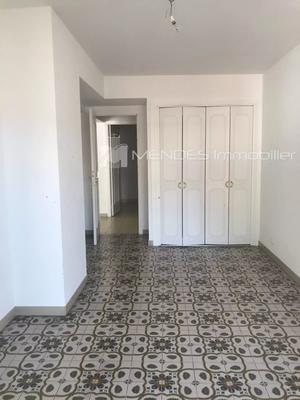 Appartement - 77 m² - 3 pièces