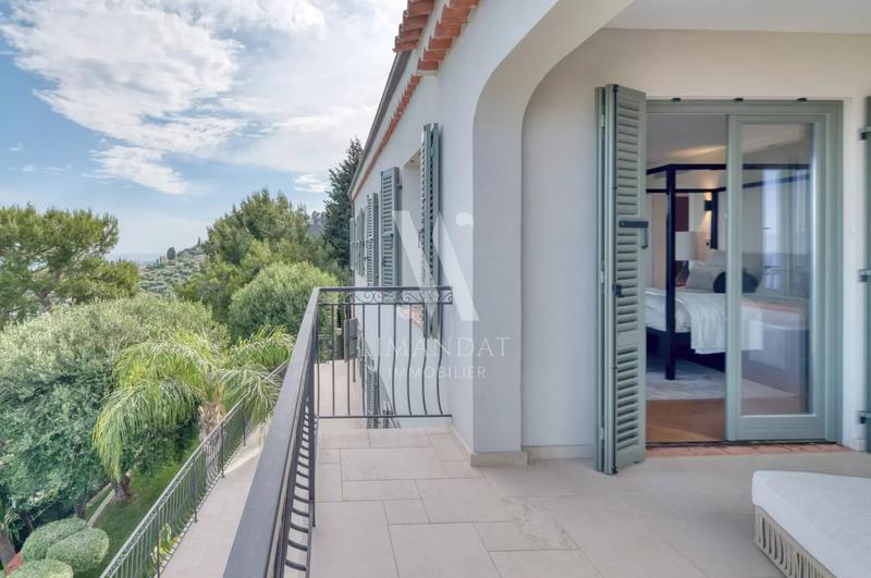 Villa - 200 m² - 5 pièces