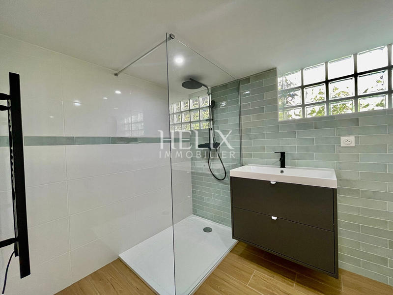 Maison - 148 m² - 10 pièces