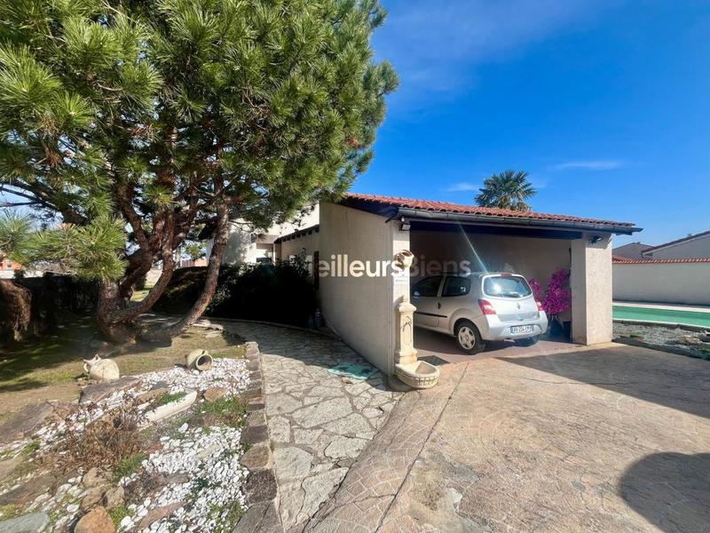 Propriété - 182 m² - 8 pièces