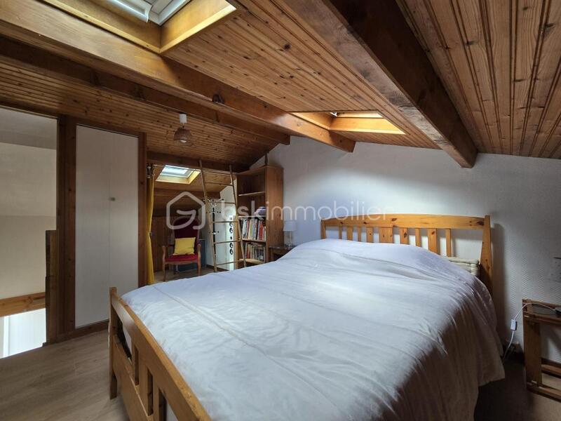 Maison traditionnelle - 103 m² - 4 pièces