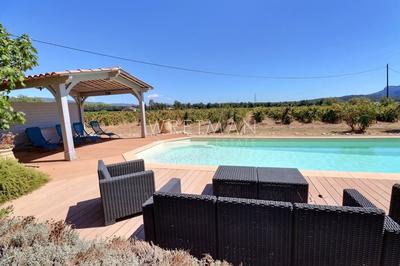 Villa - 230 m² - 9 pièces