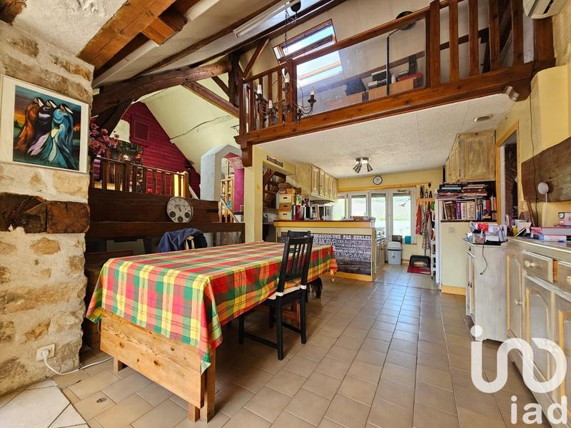 Maison de village - 360 m² - 8 pièces