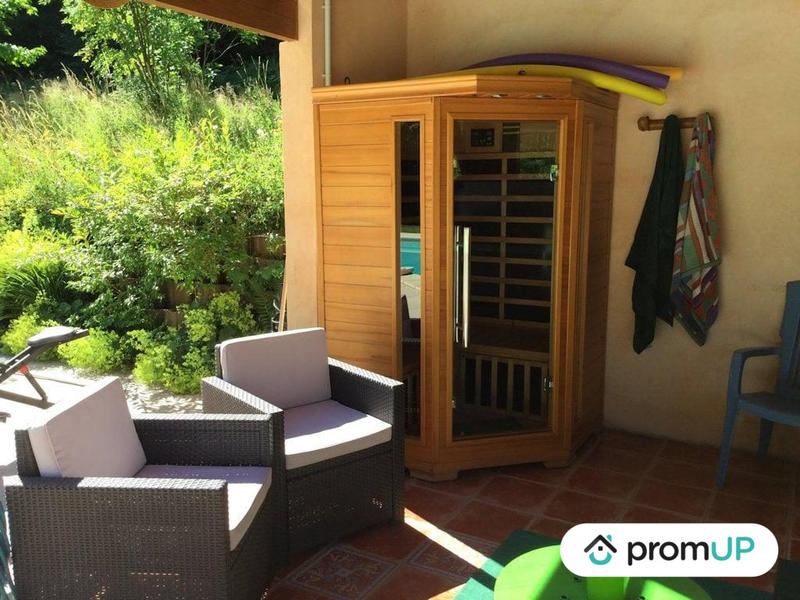 Maison ancienne - 340 m² - 8 pièces