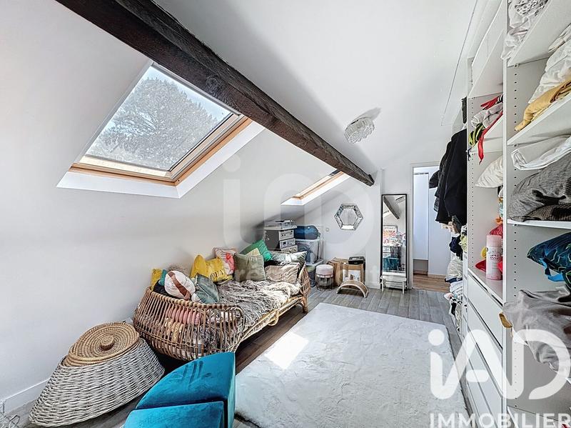 Maison - 187 m² - 11 pièces