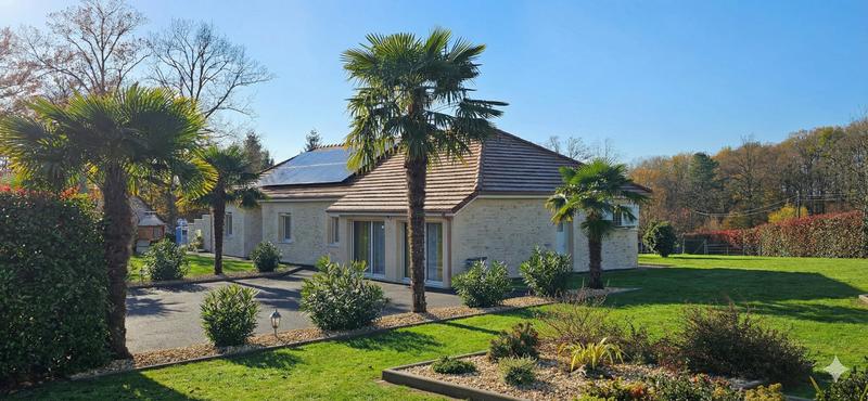 Maison - 139 m² - 5 pièces