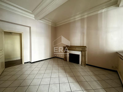 Appartement - 319 m² - 5 pièces