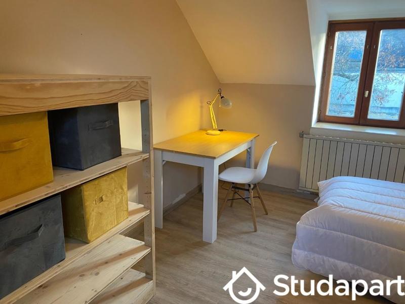 Chambre - 12 m² - 1 pièce