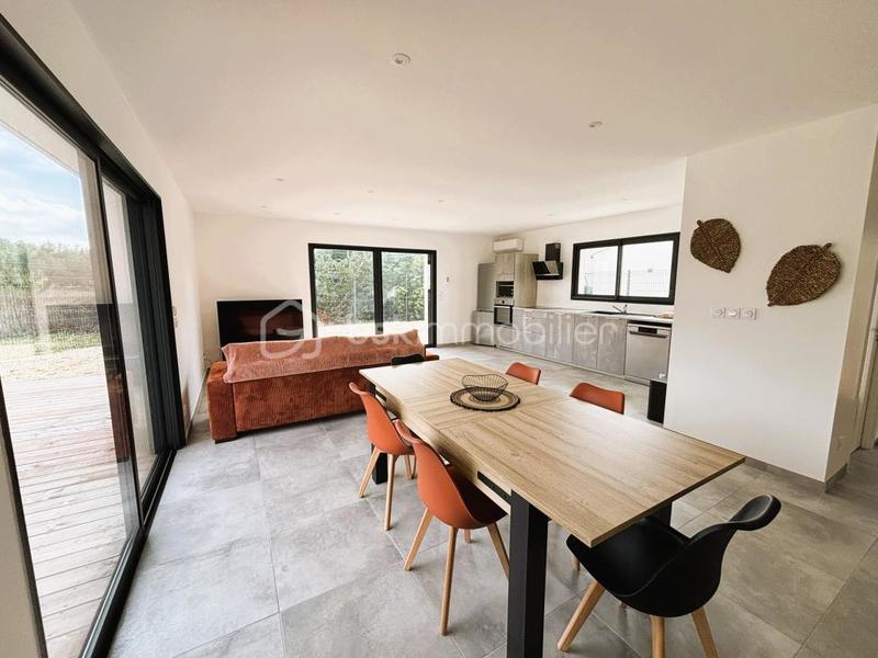 Villa - 95 m² - 4 pièces