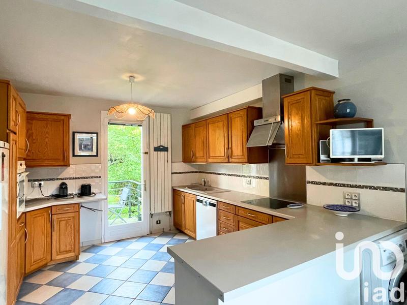 Maison - 184 m² - 8 pièces