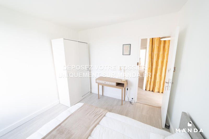 Chambre - 9 m² - 5 pièces