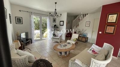 Maison - 103 m² - 5 pièces