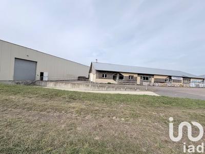 Maison - 2 105 m² - 10 pièces