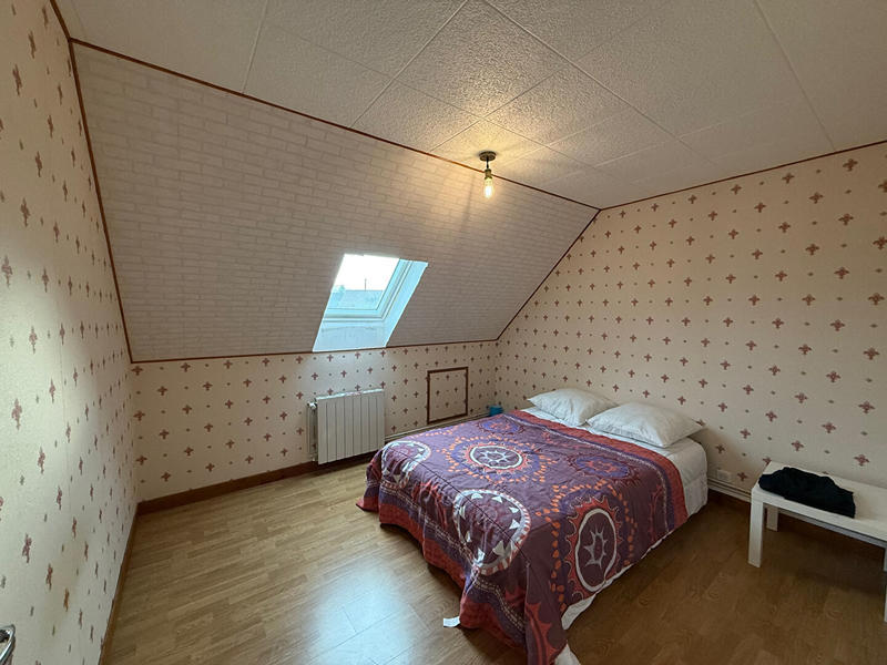 Maison - 1 294 m² - 5 pièces