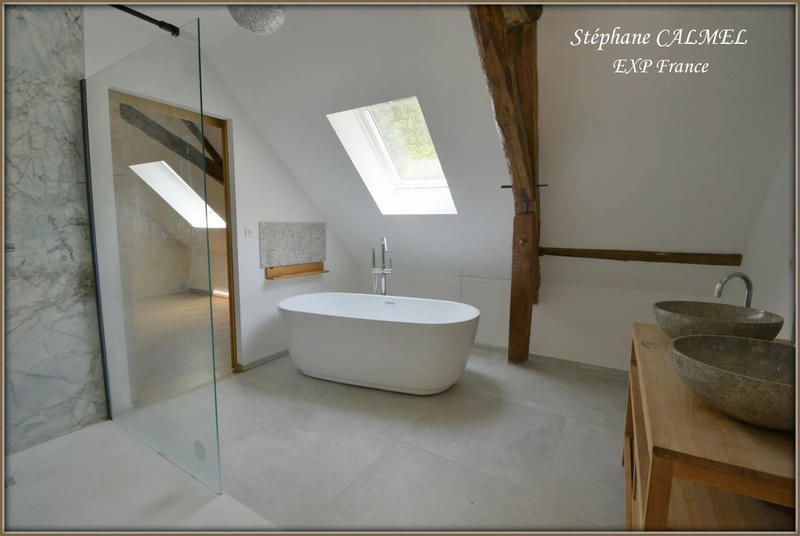 Maison - 289 m² - 7 pièces