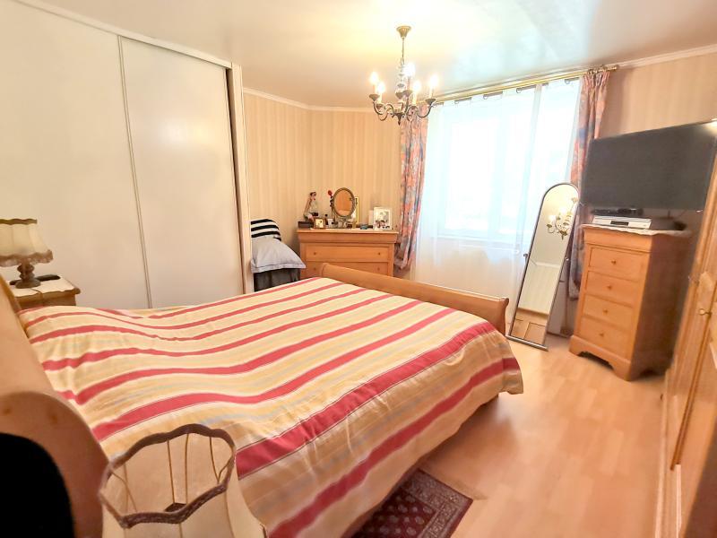 Maison - 218 m² - 7 pièces