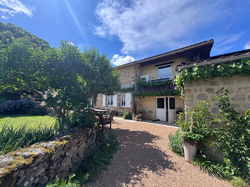 Maison - 288 m² - 10 pièces