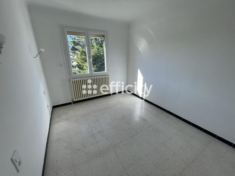 Maison - 82 m² - 6 pièces