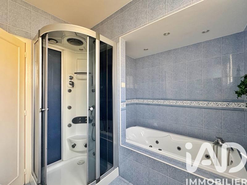 Maison - 135 m² - 6 pièces