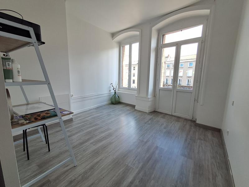 Appartement - 82 m² - 3 pièces