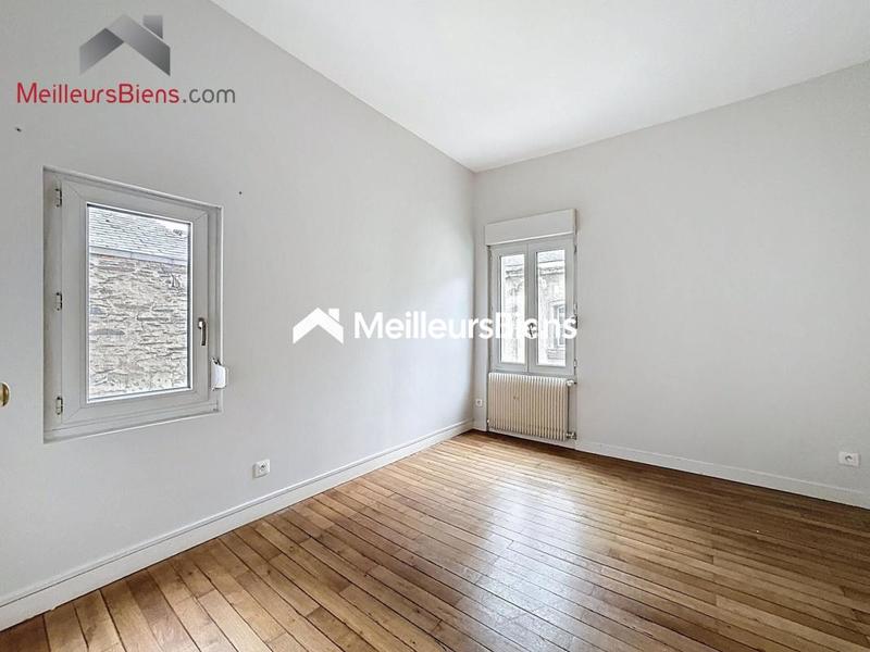 Appartement - 94 m² - 4 pièces