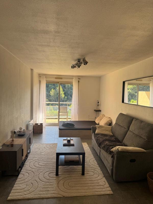 Studio - 27 m² - 1 pièce