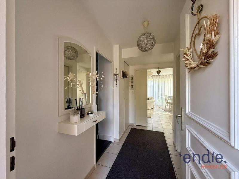 Maison - 122 m² - 6 pièces