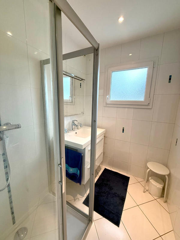 Maison - 121 m² - 8 pièces