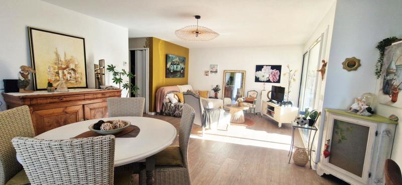 Appartement - 77 m² - 3 pièces