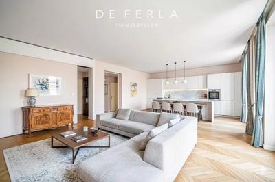 Appartement - 163 m² - 6 pièces