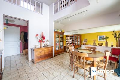 Maison - 136 m² - 5 pièces