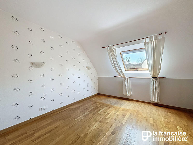 Maison - 130 m² - 7 pièces