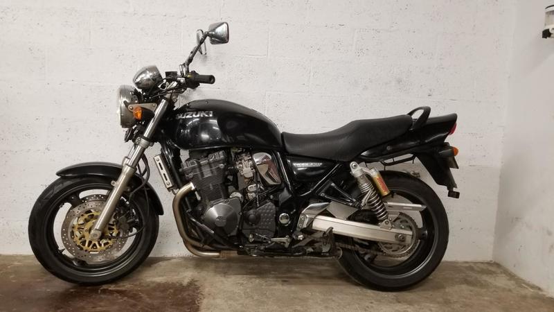 Suzuki Inazuma 750 gsx suzuki noir 0750 528