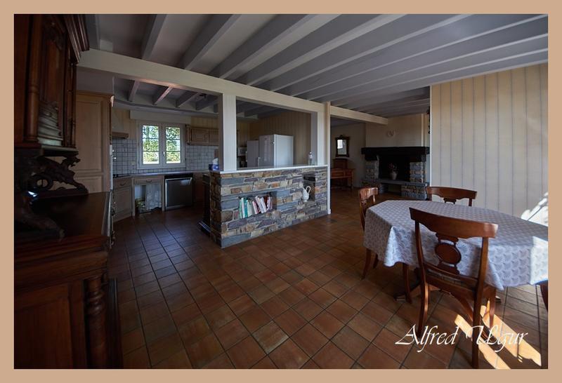 Maison - 218 m² - 8 pièces