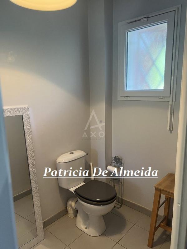 Maison jumelée - 92 m² - 4 pièces