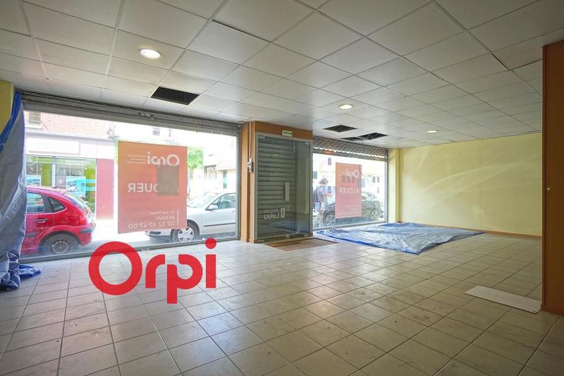 Local commercial - 592 m²