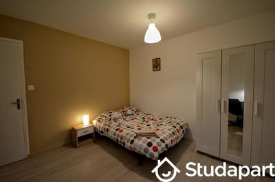 Chambre - 14 m² - 1 pièce