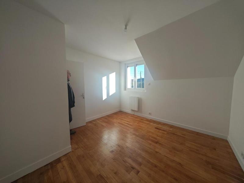 Maison - 89 m² - 5 pièces