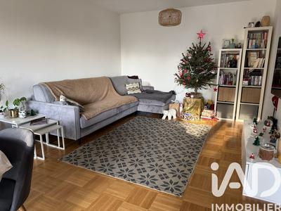 Appartement - 77 m² - 3 pièces