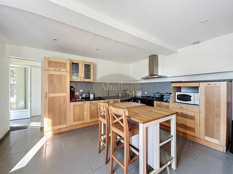 Maison - 150 m² - 7 pièces