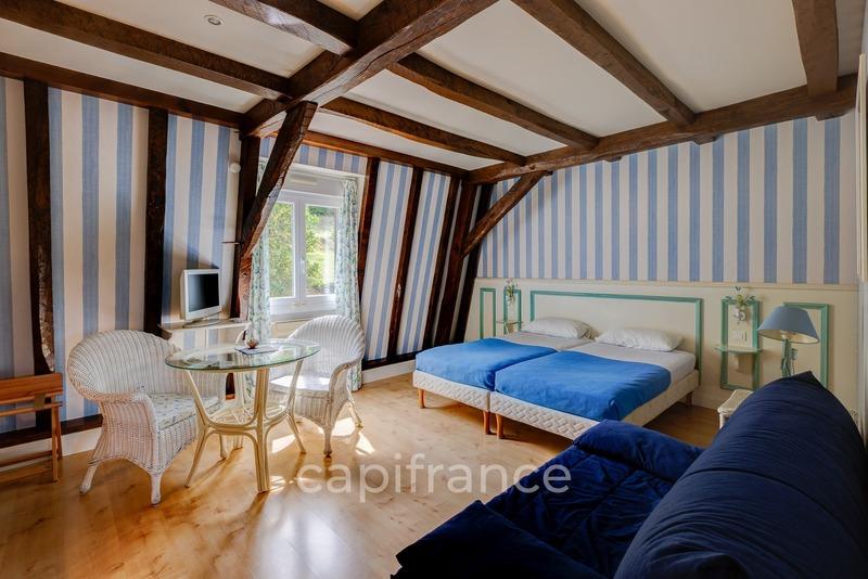 Propriété - 315 m² - 10 pièces