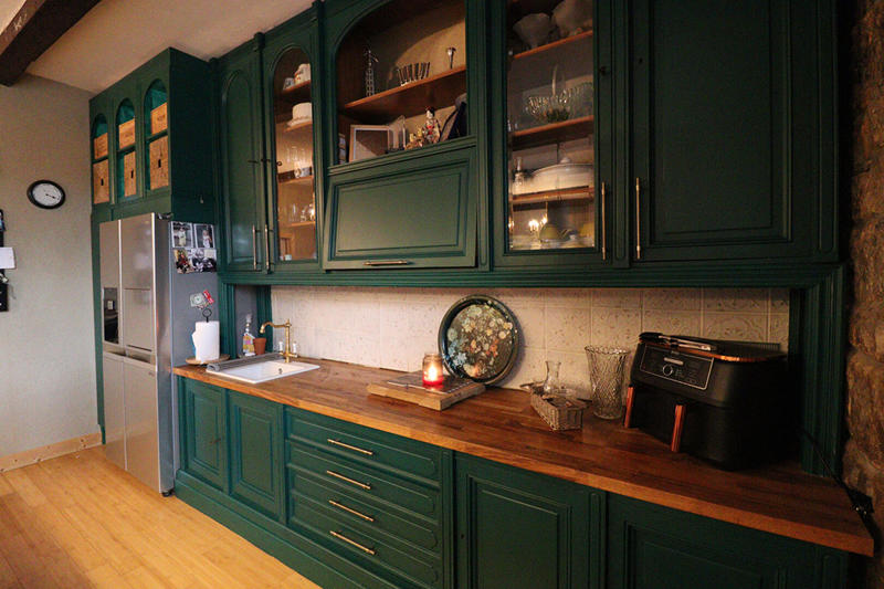 Maison - 325 m² - 15 pièces