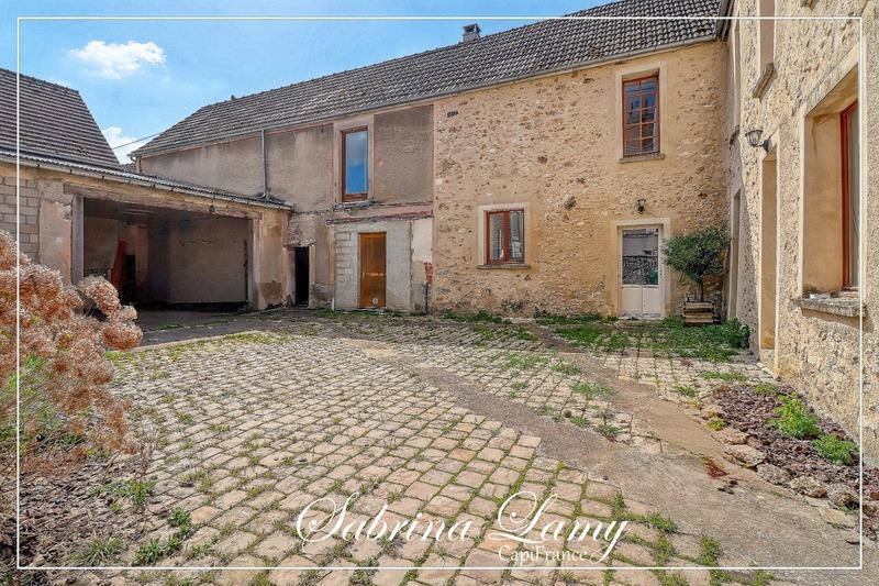 Maison - 210 m² - 7 pièces