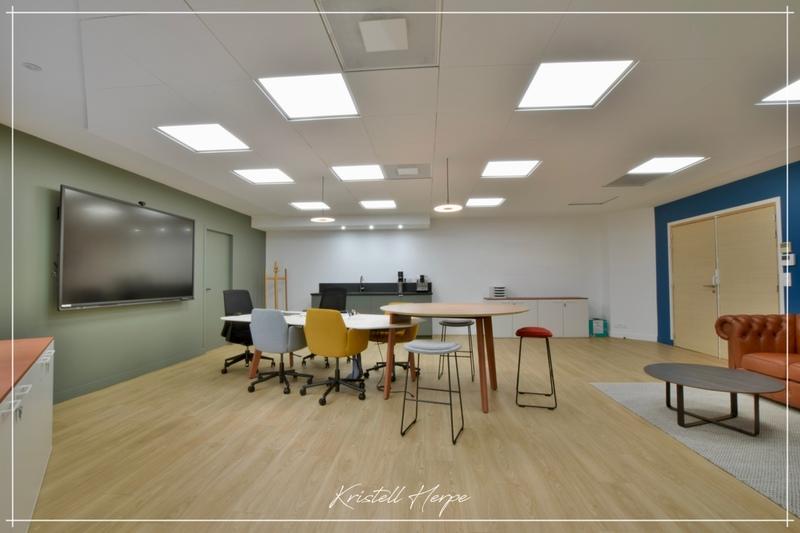 Bureau - 86 m² - 2 pièces