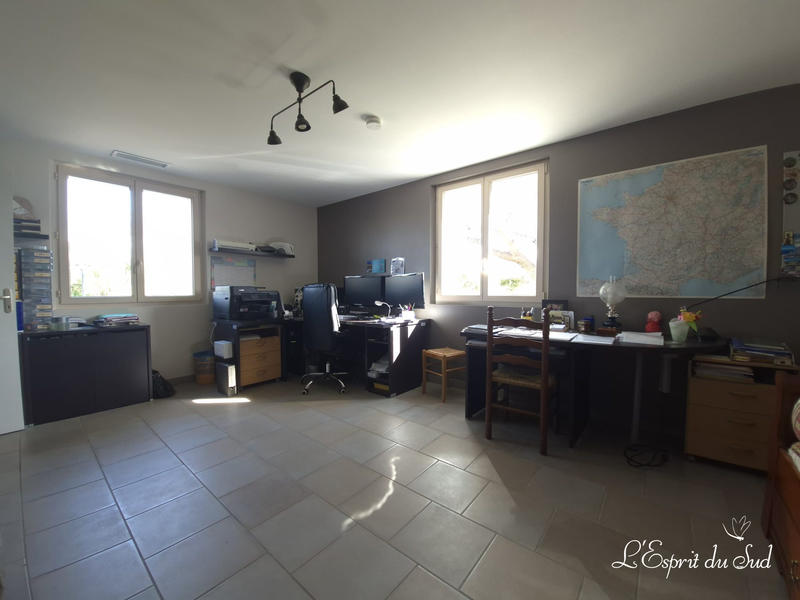 Maison ancienne - 250 m² - 6 pièces