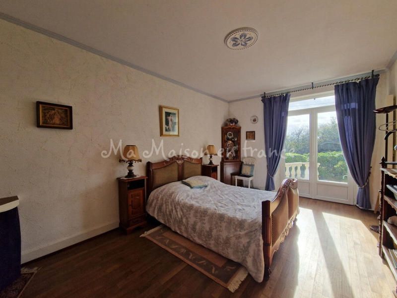 Maison - 160 m² - 7 pièces