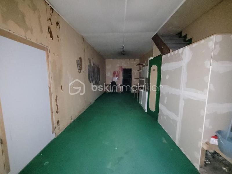 Local commercial - 217 m² - 4 pièces